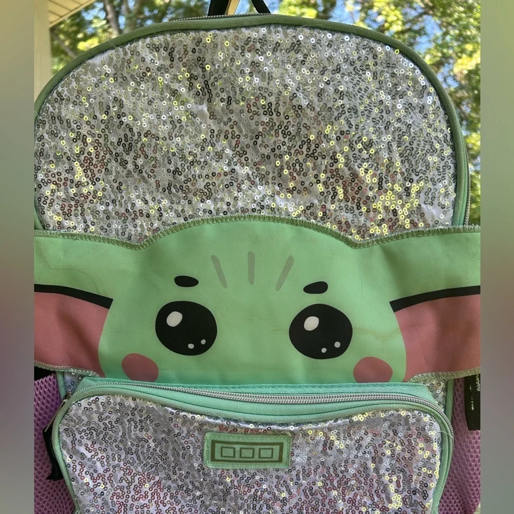 ☀️STAR WARS Mandalorian baby Yoda 17” laptop backpack sequence green.